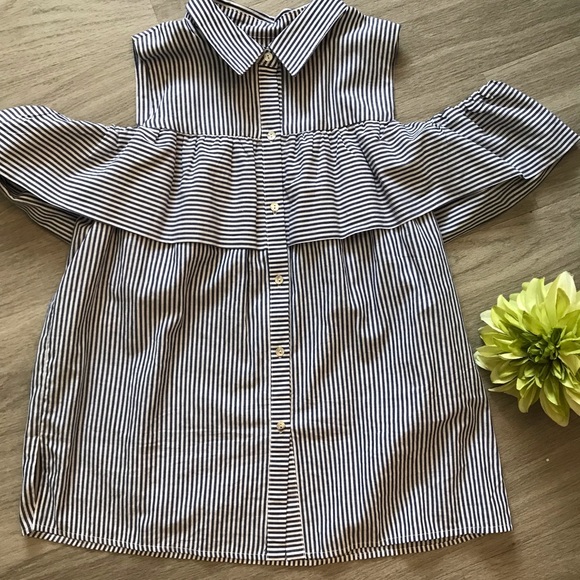 🌸Anthropologie Sunday in Brooklyn Top- Medium - Picture 2 of 7